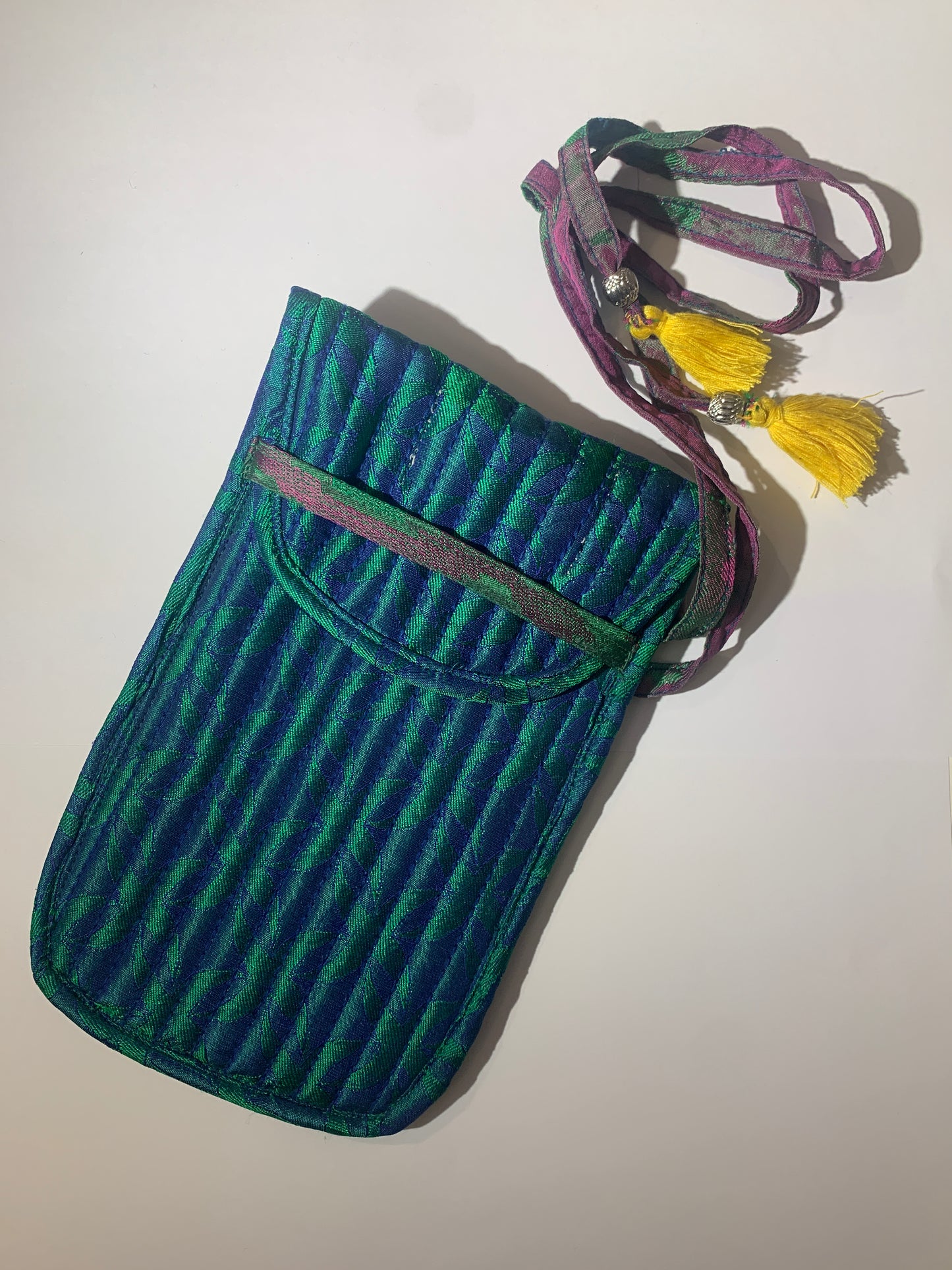 Etui à lunettes ou pour téléphone Paka numéro 1