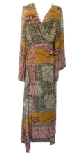 Charger l&#39;image dans la galerie, Robe-Kimono longue croisée manches pagode Vanilla numéro 8
